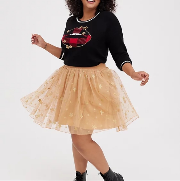 NWT. 💋 Lips Buffalo Plaid and Star Sweater - Picture 2 of 5